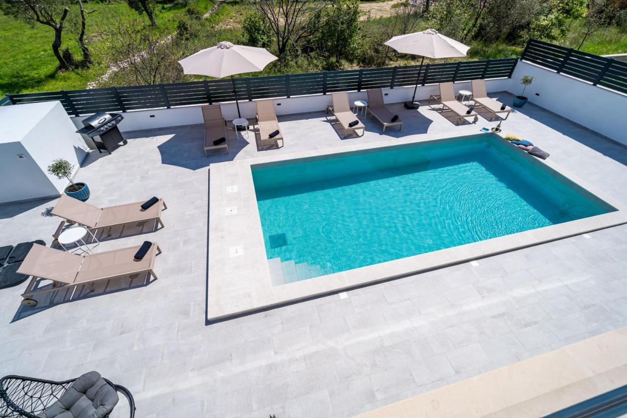 Villa Invigo - Brand New Private Pool Villa Mlini Bagian luar foto