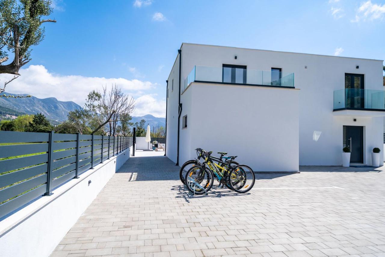 Villa Invigo - Brand New Private Pool Villa Mlini Bagian luar foto