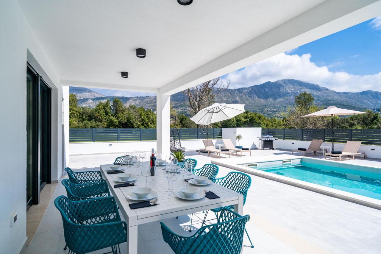 Villa Invigo - Brand New Private Pool Villa Mlini Bagian luar foto